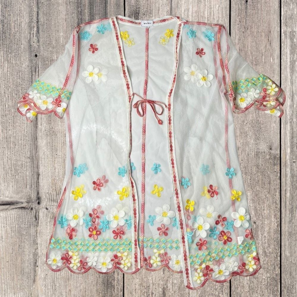 Wowo Women's Multicolor Embroidered Floral Mesh Scalloped Top Small NWOT